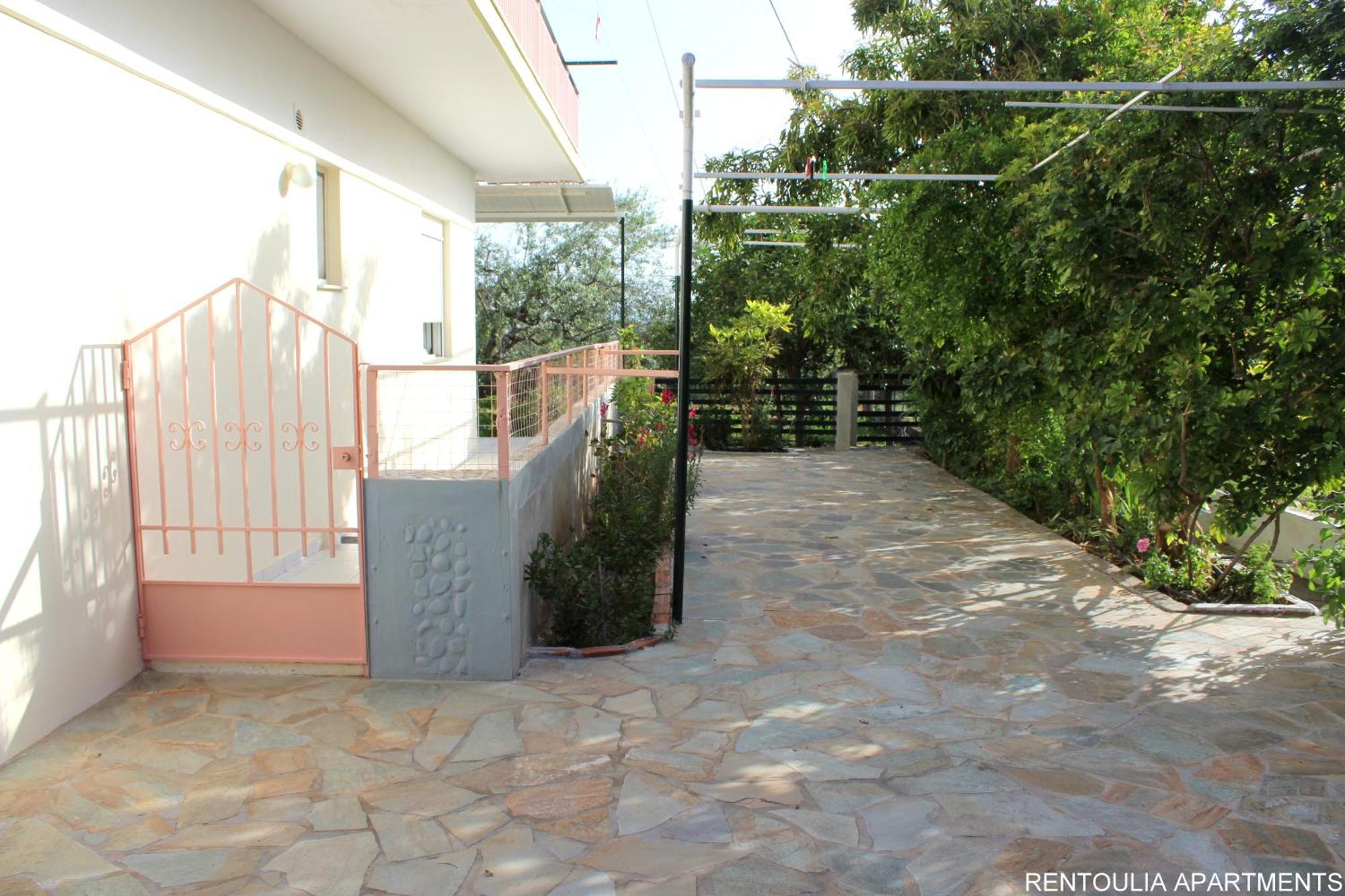 Rentoulia Apartments Poúlithra Extérieur photo